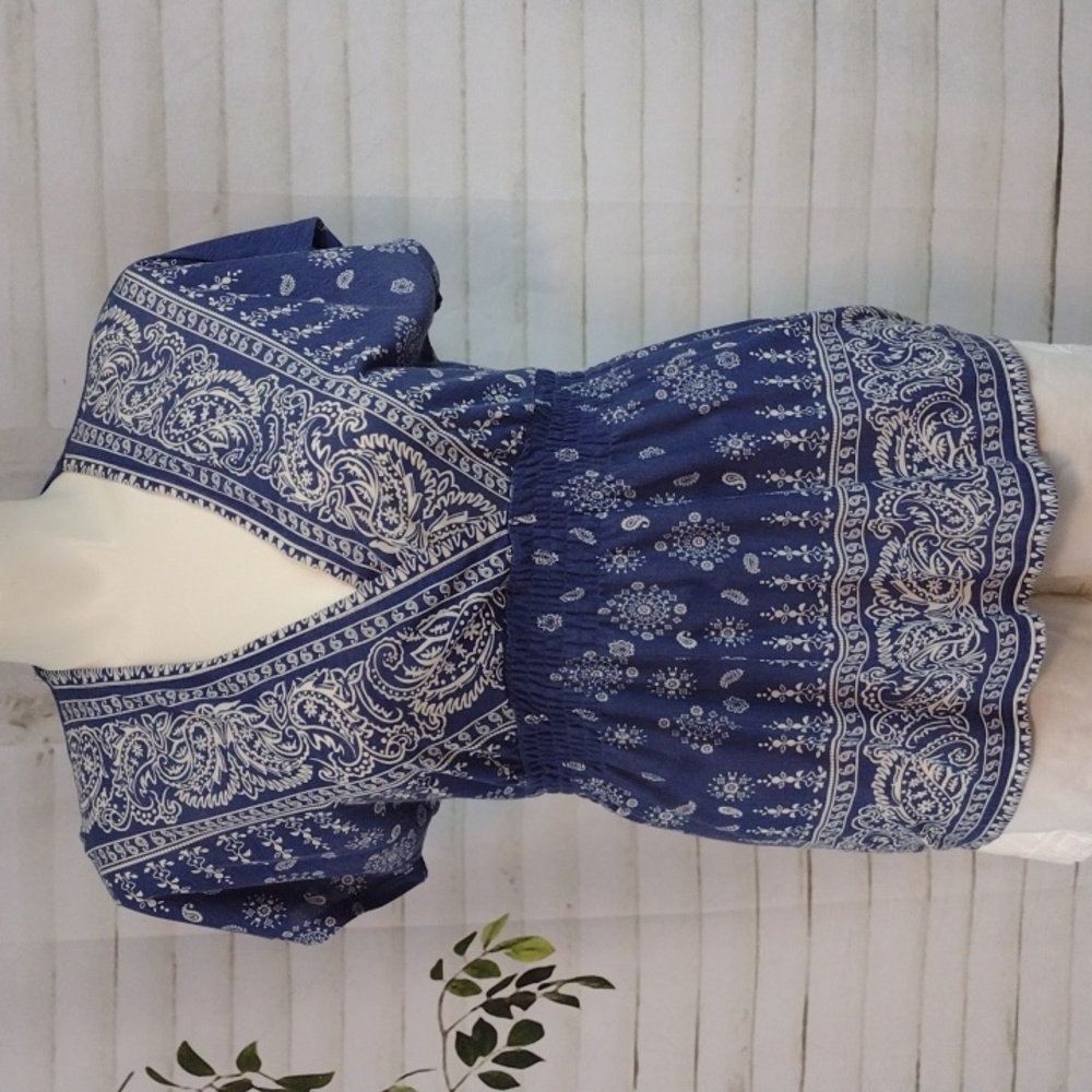 Younique Smocked Waist Blue and White, Size XL - Picture 1 of 4
